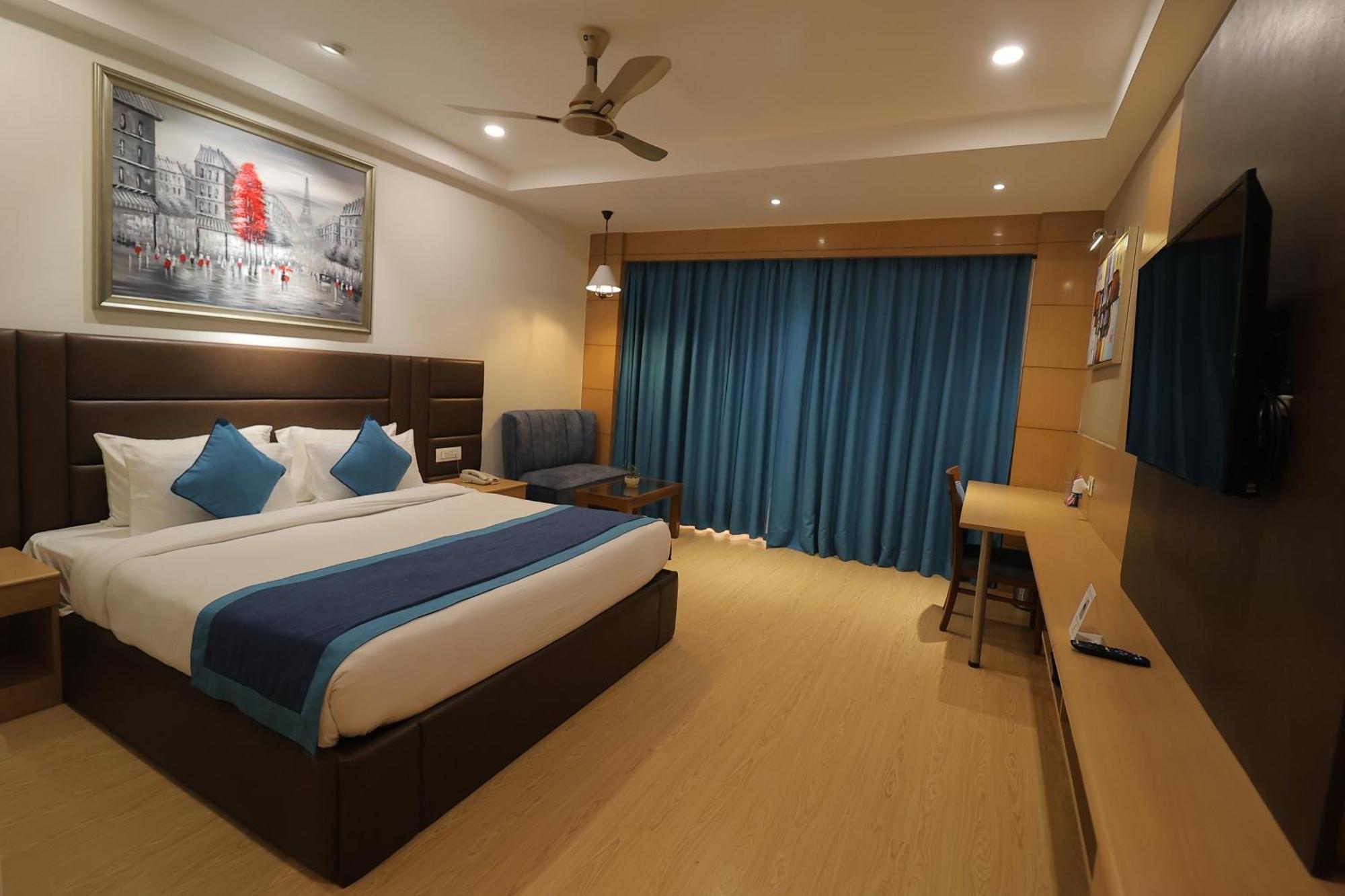 The Grand Arc Hotel & Convention Centre Shahjahanpur Exteriör bild